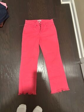 Women's Pink Crop Frayed Hem Jeans